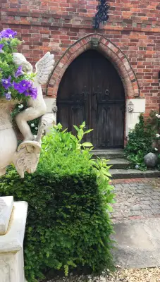 Click Here To View Larger Image